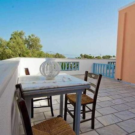 Jojo Beach Hotel & Bar Agios Georgios  Екстер'єр фото