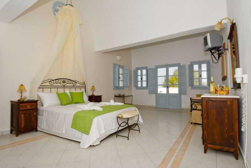 Jojo Beach Hotel & Bar Agios Georgios  Екстер'єр фото